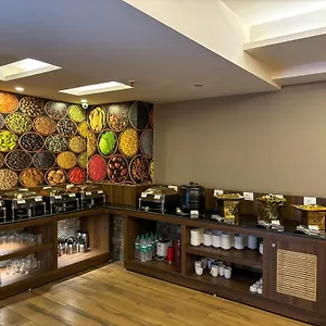 **** Hotel Oxmo Delhi Airport With Free Airport Transsfer India
